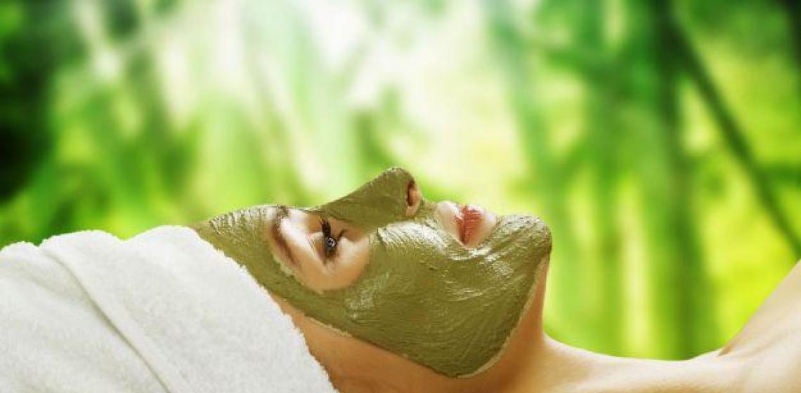 Koristi aloe za kožo obraza: recepti za domače maske in losjone